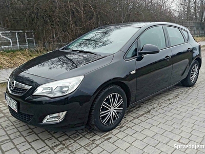 Opel Astra J 1.4T 140KM + lpg gaz, klima, tempomat, grzane fotele