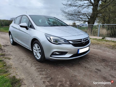 Opel Astra K 2019 nawigacja pdc