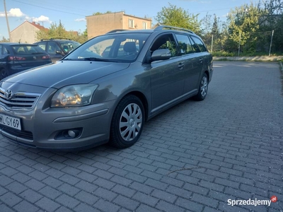 Toyota Avensis 2007 rok