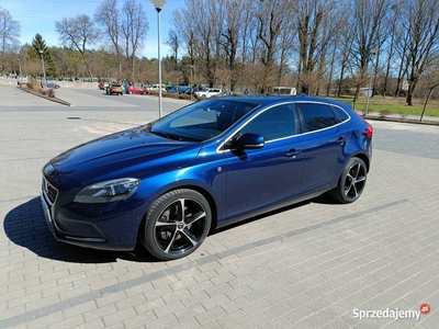 Volvo V40 D4 2014r 190km Ocean Race skóry panorama Xenon skrętny 2 komplety