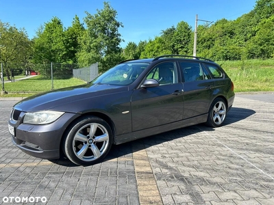 BMW Seria 3 318i