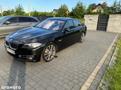 BMW Seria 5 520d xDrive Luxury Line