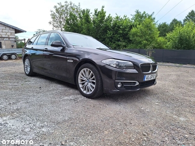 BMW Seria 5 525d xDrive Luxury Line