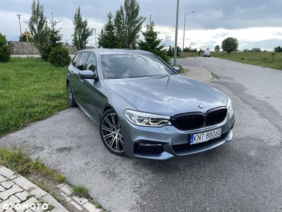 BMW Seria 5 530d xDrive M Sport sport