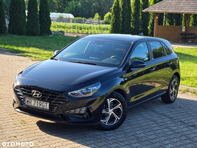 Hyundai I30 1.5 T-GDI 48V-Hybrid Intro