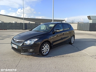 Hyundai I30 1.6 CRDI blue Comfort