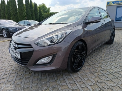 Hyundai i30 II 1,4 benzyna 100KM kamera nawigacja