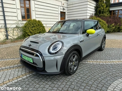 MINI Cooper SE Electric Trim