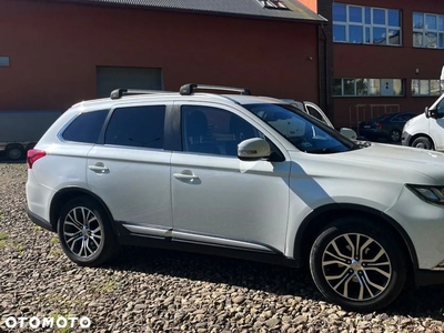 Mitsubishi Outlander 2.2 DI-D Intense + SDA 4WD