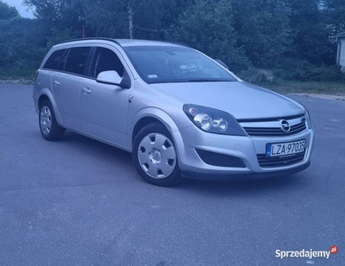 Opel astra h 2010 rok 1.7 cdti isuzu 110 koni