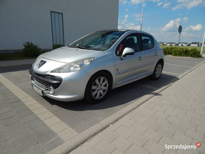 Peugeot 207 1.4 VTi 95KM Panorama dach