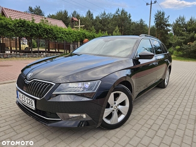 Skoda Superb Combi 2.0 TDI DSG Style