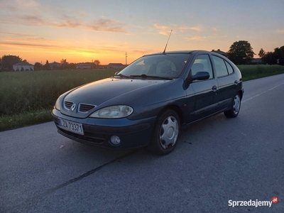 Sprzedam Renault Megane 1.6Benzyna