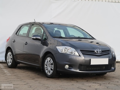 Toyota Auris I , Klimatronic, Parktronic