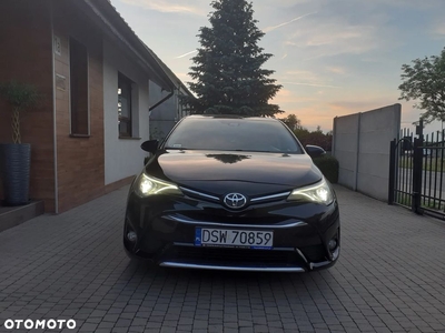 Toyota Avensis 1.8 Selection