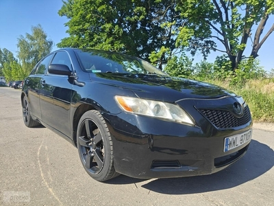 Toyota Camry VI