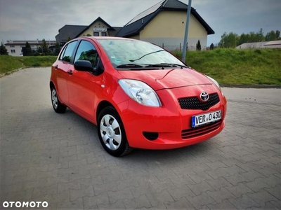 Toyota Yaris 1.0 VVT-i Cool Edition