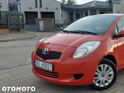 Toyota Yaris 1.3 VVT-i Sol