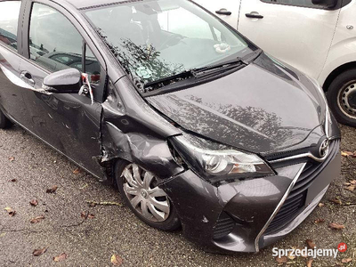 Toyota Yaris 1.33 Benzyna Automat uszkodzona 2016