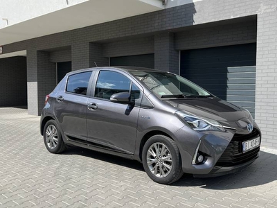 Toyota Yaris Hybrid 1,5 salon Polska, 2x alufelgi, automat