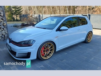 Volkswagen Golf VII GTI