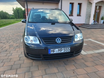 Volkswagen Touran 1.6 Basis