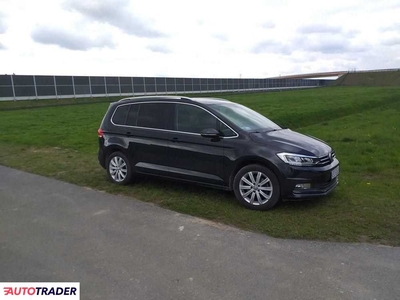 Volkswagen Touran 2.0 diesel 150 KM 2016r. (bochnia)