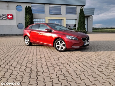 Volvo V40 D2