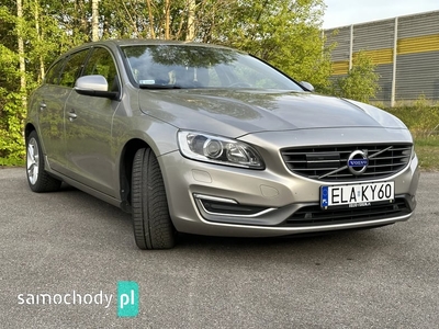 Volvo V60 I