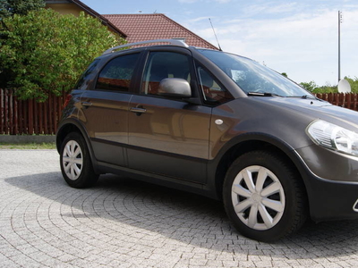 FIAT SEDICI 1,6 2011 90 tys. km