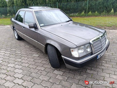 Mercedes-Benz W124