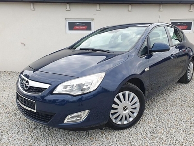 Opel Astra J