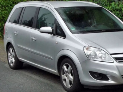 Opel Zafira B 1.9CDTI 2009 srebrny manual klima elektr powypadkowy