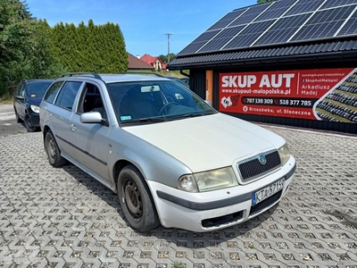 Skoda Octavia I Skoda Octavia 1.6B+G 02r