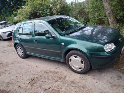 Sprzedam golfa 4 VW 1.6 benzyna - gaz