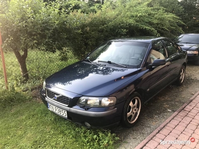 Sprzedam Volvo S60 2003 r., silnik 2,4 D5 163 km.