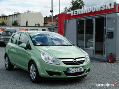 Opel Corsa Benzyna Zarejestrowany Ubezpieczony D (2006-2014)