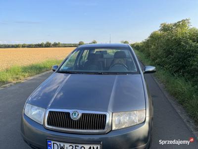 Pierwszy właściel od nowośći sprzeda Fabię Sedan z 2004r.