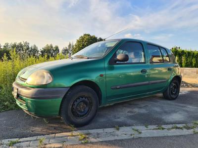 Używane Renault Clio - 2 600 PLN, 227 000 km, 2000