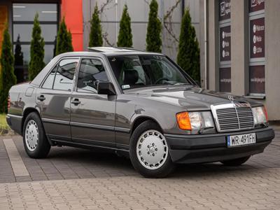 Używane Mercedes-Benz W124 (1984-1993) - 49 000 PLN, 98 000 km, 1988
