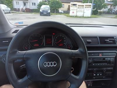 Używane Audi A4 - 8 500 PLN, 300 000 km, 2002