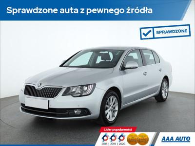 Używane Skoda Superb - 46 000 PLN, 221 158 km, 2014