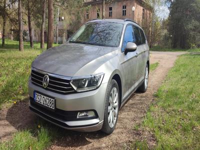 Używane Volkswagen Passat - 52 000 PLN, 270 000 km, 2016