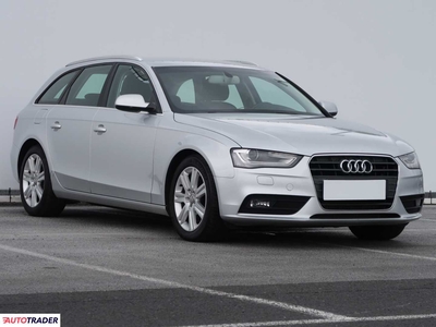 Audi A4 2.0 221 KM 2014r. (Piaseczno)