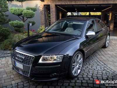 Audi S8