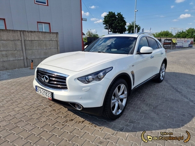 Infiniti QX70