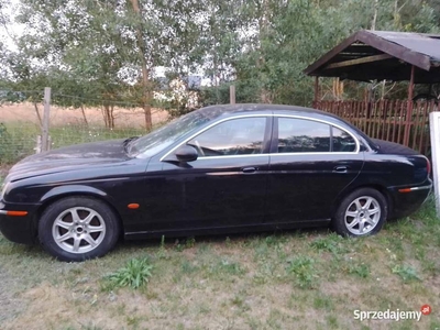 Jaguar S-Type uszkodzony silnik