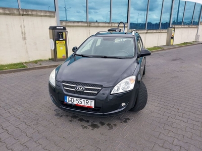 KIA CEED 2008 r. 1.6 CRDI 115 km