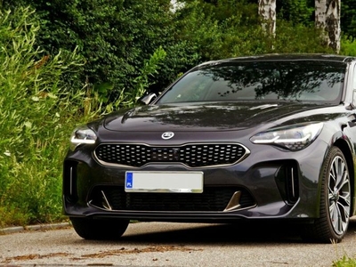 Kia Stinger 3.3 GT2 Luksusowy Hatchback z Miedzianymi Dodatkami -Pełne Wyposażenie