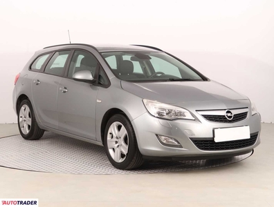 Opel Astra 1.7 123 KM 2010r. (Piaseczno)